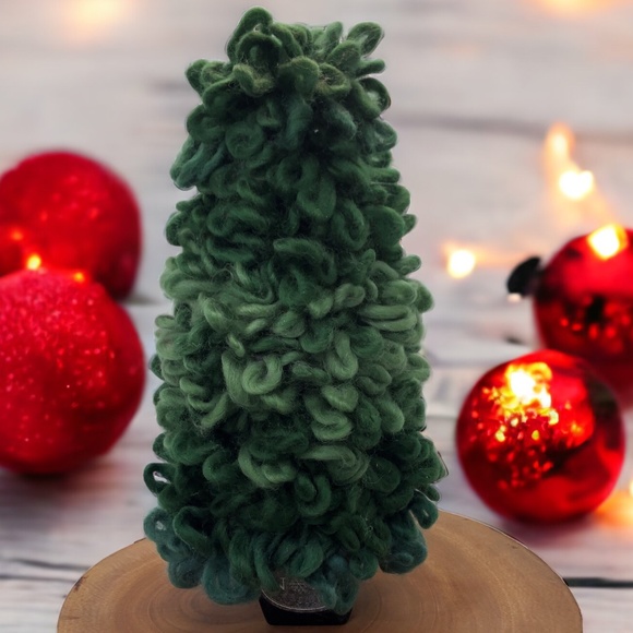 Whimsical Loop Yarn Forest Christmas Tree 10" - Picture 7 of 14